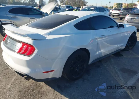 2018 Ford Mustang Ecoboost z USA, uszkodzony, nr VIN 1FA6P8TH7J5123245